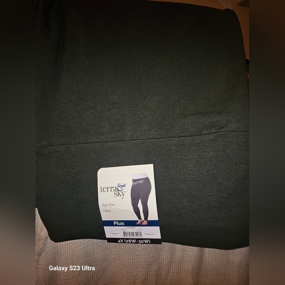 Plus leggings